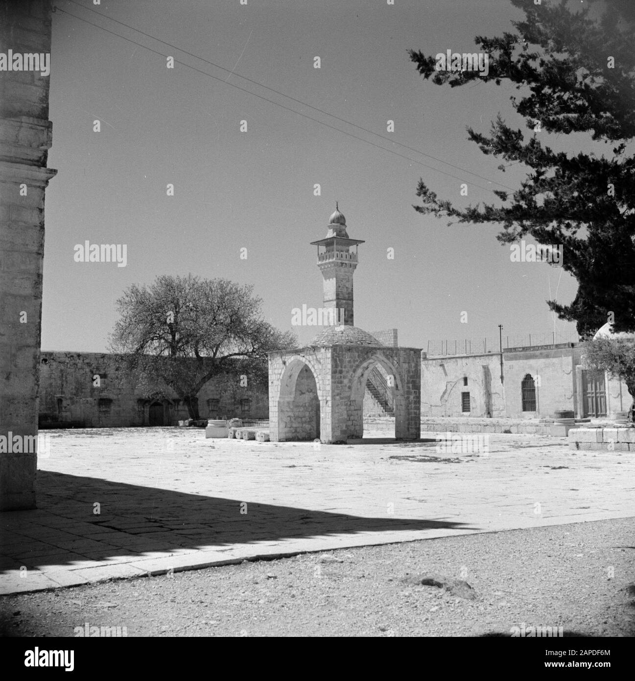 Middle East 1950-1955: Jerusalem Description: Al Haram Esh-Sharif - Temple Mount. Minaret and a small shrine Annotation: At the time of recording this place was in Jordan Date: 1950 Location: Paalestine, Jerusalem, Jordan Keywords: architecture, shrines, Islam, domes, minarets, mosques, pillars, squares, gates Stock Photo