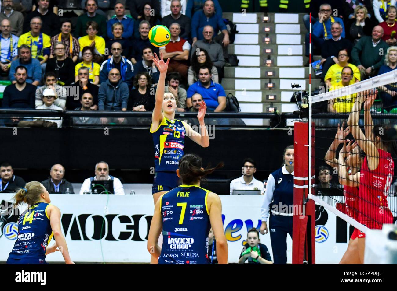 spike of kimberly hill during Imoco Volley Conegliano vs C.S.M. Volei Alba  Blaj, Treviso, Italy, 22 Jan 2020, Volleyball Volleyball Champions League W  Stock Photo - Alamy