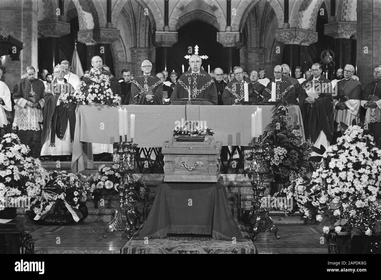 Ahead of funeral Black and White Stock Photos & Images Alamy