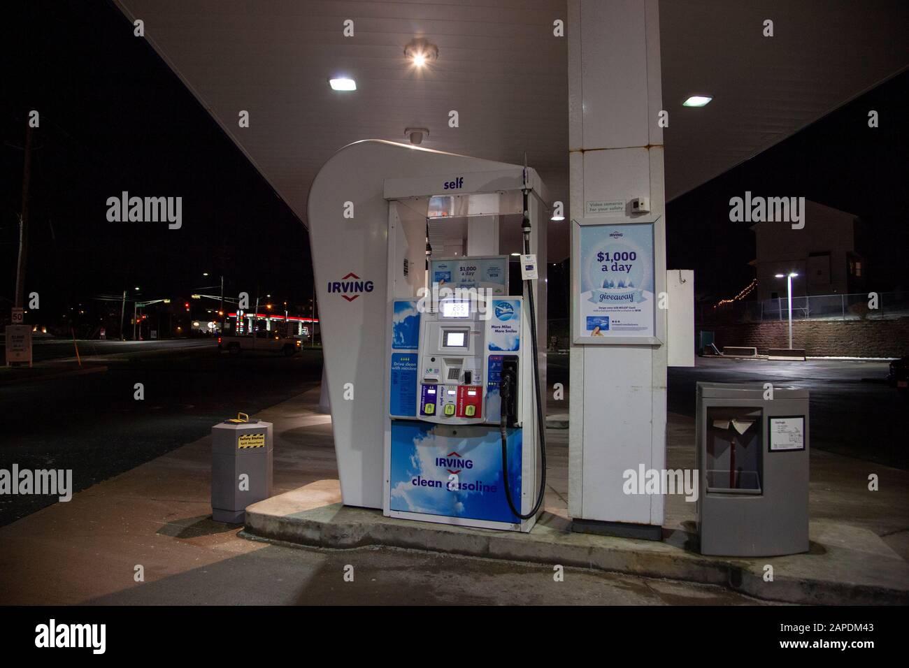 Irving gas station hires stock photography and images Alamy