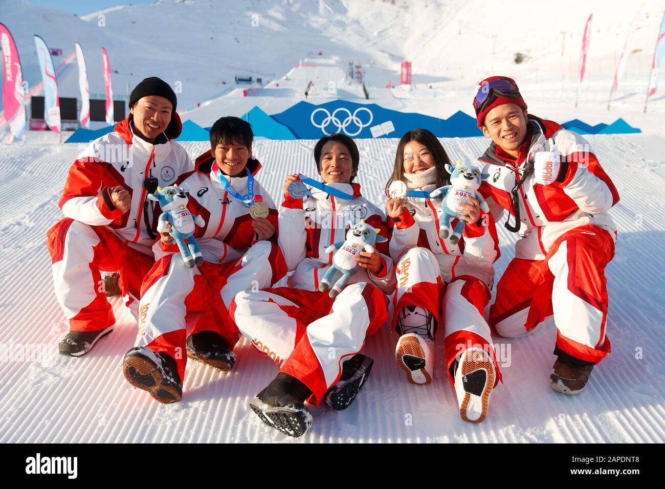 Lausanne, Switzerland. 22nd Jan, 2020. Japan team group (JPN) Snowboarding : Big Air at Leysin Park & Pipe during the Lausanne 2020 Winter Youth Olympic Games in Lausanne, Switzerland . Credit: Naoki Morita/AFLO SPORT/Alamy Live News Stock Photo