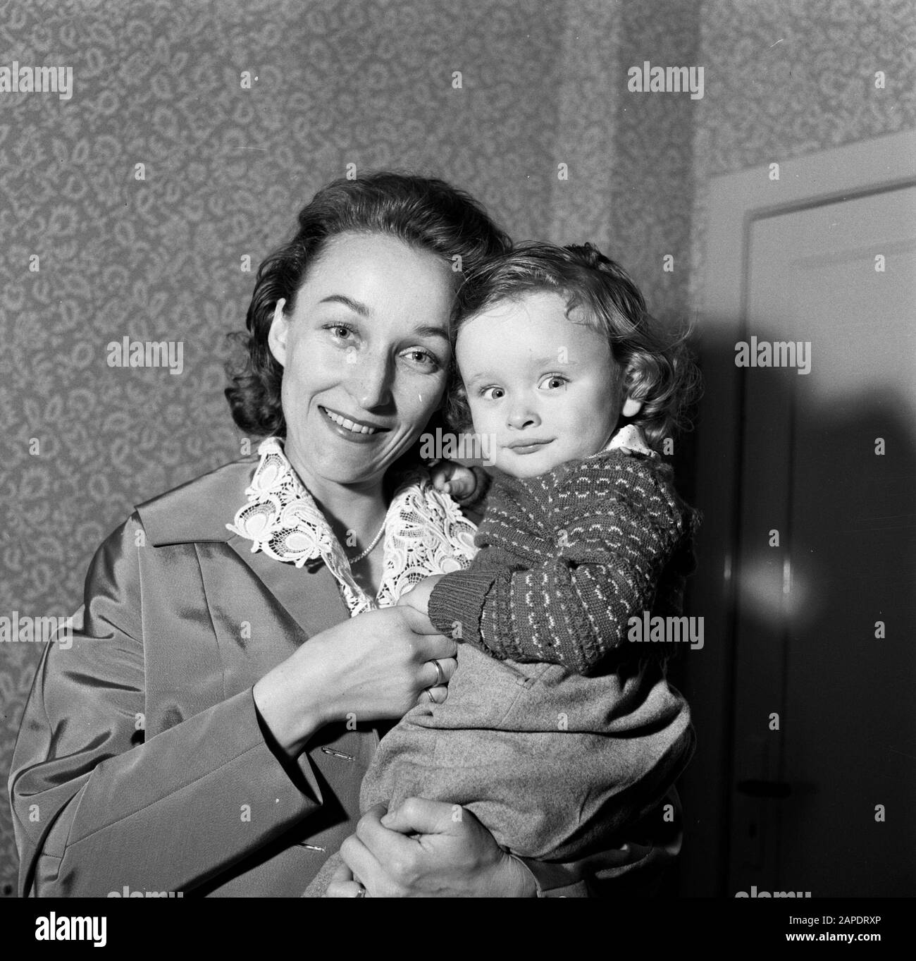 Old News Photos | Ann Arbor District Library, image size:1300x1363