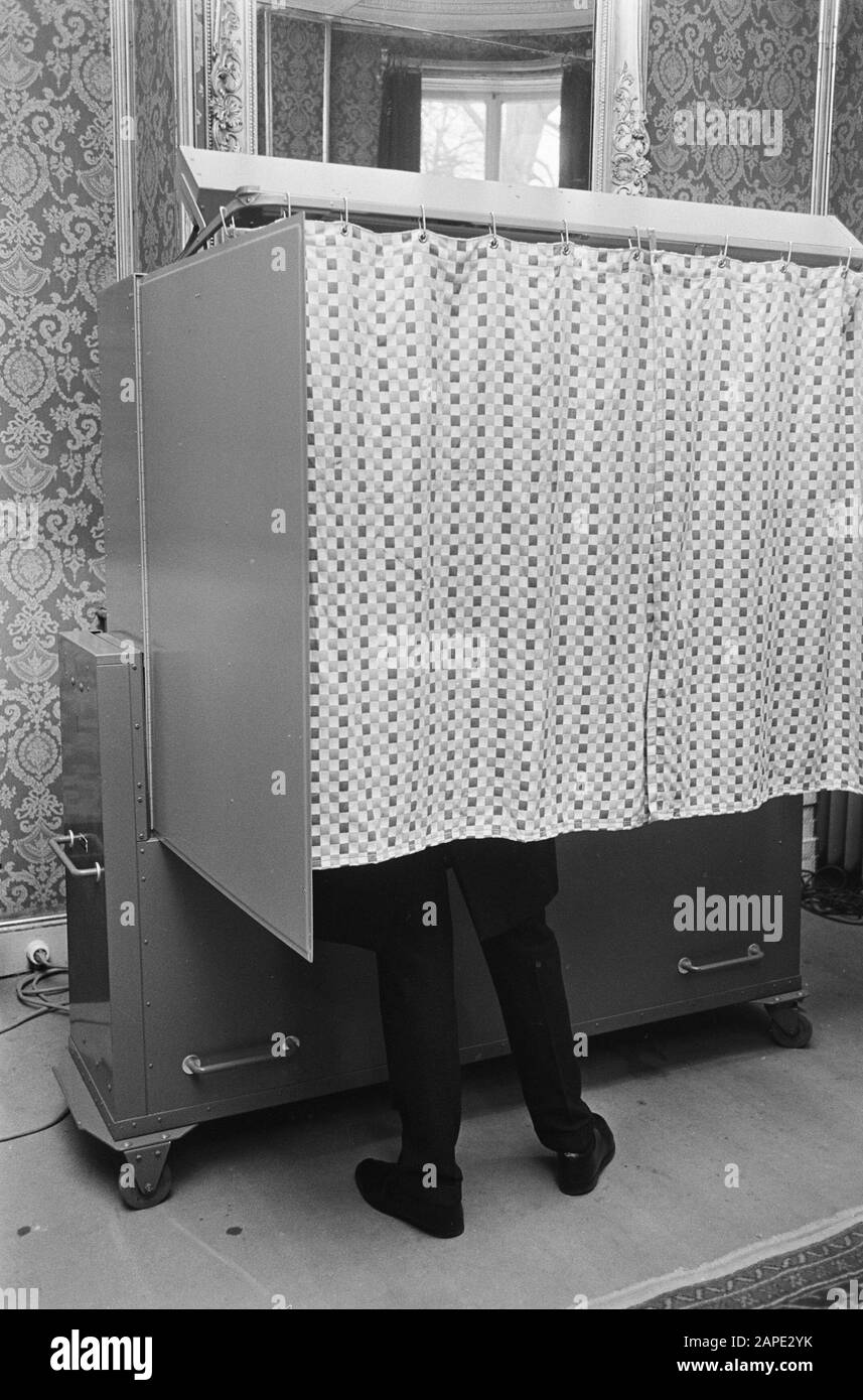 Automatic tuning hires stock photography and images Alamy