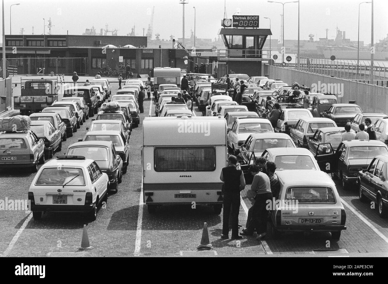 20 vehicle ferry Black and White Stock Photos & Images - Alamy