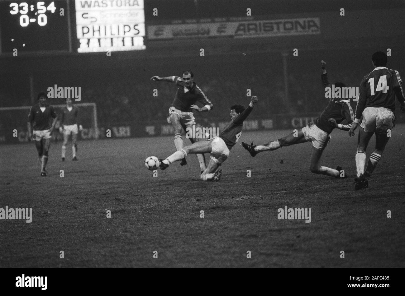 AZ 67 against PSV 0-2. metgod, Brandts en Jonker in action Date: 13 February 1982 Location: Alkmaar Keywords: sport, football Personname: Brandts, Ernie, Jonker, Jos, Metgod, John Institution name: PSV Stock Photo