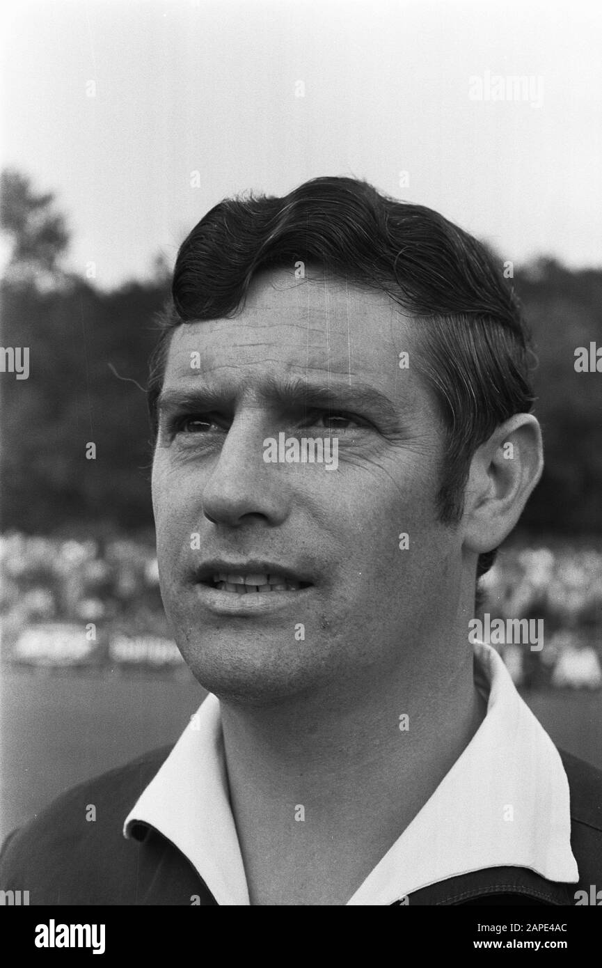 Excelsior Numbers 14 september 1972 Black and White Stock Photos & Images - Alamy