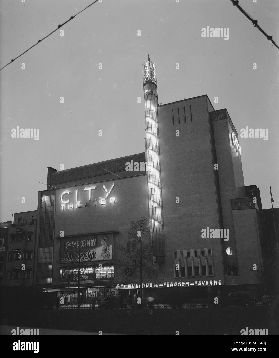 City Theater Date: 14 April 1946 Person name: City Theater Stock Photo