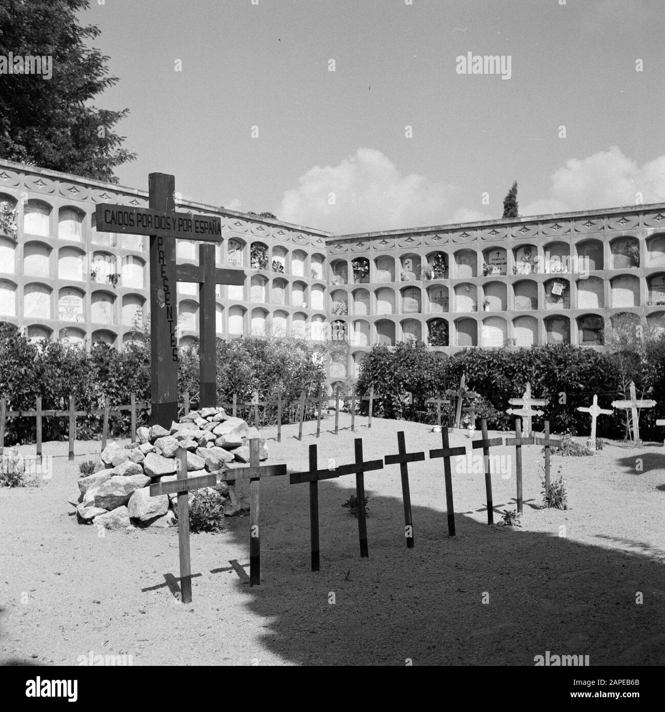 Civil war burial history hi-res stock photography and images - Alamy