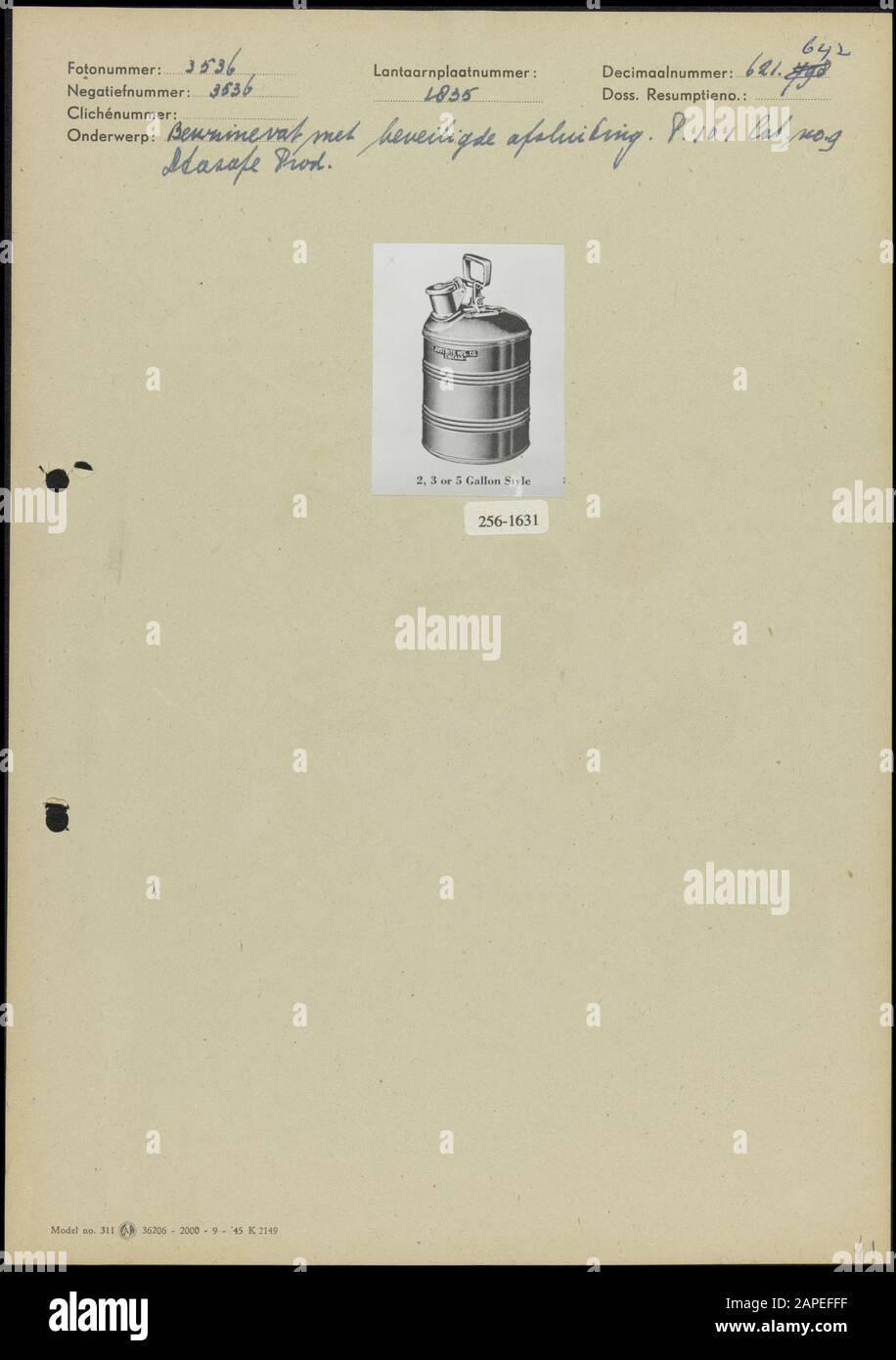 Fuel tank with a secure seal Date February 1952 Keywords
