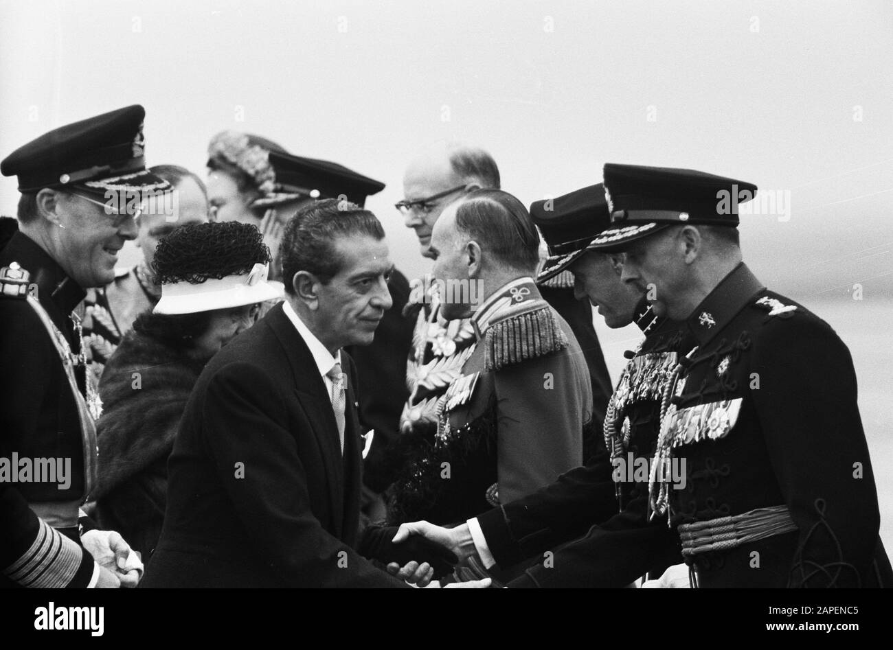 Visit Mexican President with wife and daughter to the Netherlands. Arrival Date: April 3, 1963 Keywords: wives, arrivals, visits, daughters, presidents Personal name: Bernhard, prince Stock Photo