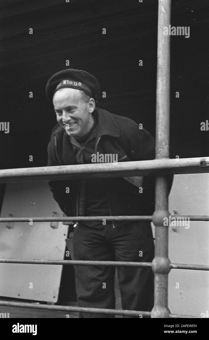 MN [Merchant Navy]/Anefo London series Description: Caption He has not been home for over 3 years. Dutch merchant sailor [Crew member Dutch merchant ship] Date: May 1943 Location: Great Britain Keywords: crew, merchant fleets, navy, ships, World War II Stock Photo