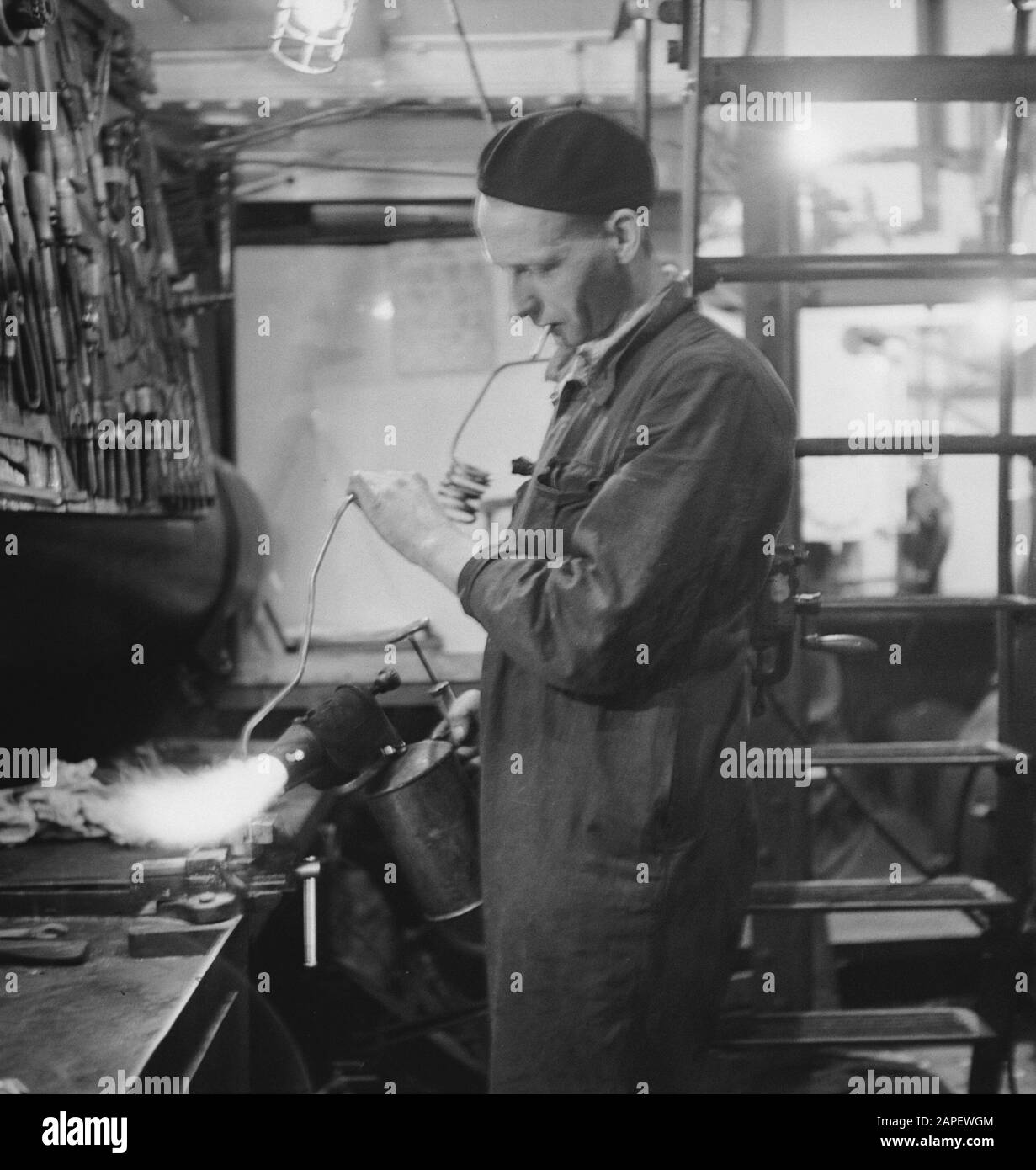 Shipboard welding Black and White Stock Photos & Images - Alamy