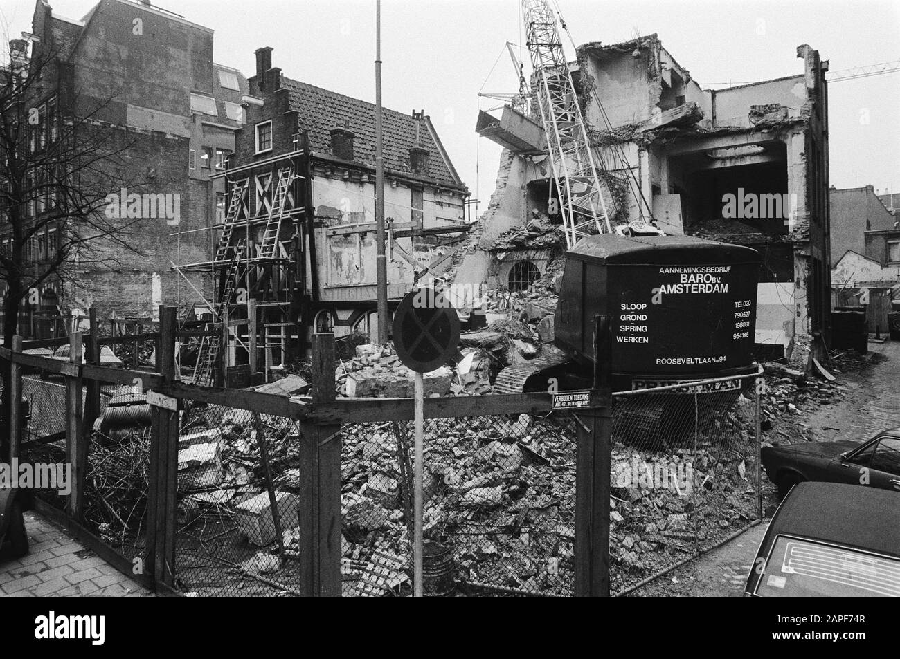 Construction Belgian Cultural Centre at Amsterdamse Nes; exterior from Oost Zuid Voorburgwal, Brakke Ground Date: 8 january 1980 Location: Amsterdam, Noord-Holland Keywords: construction Person name: Brakke Grond Stock Photo