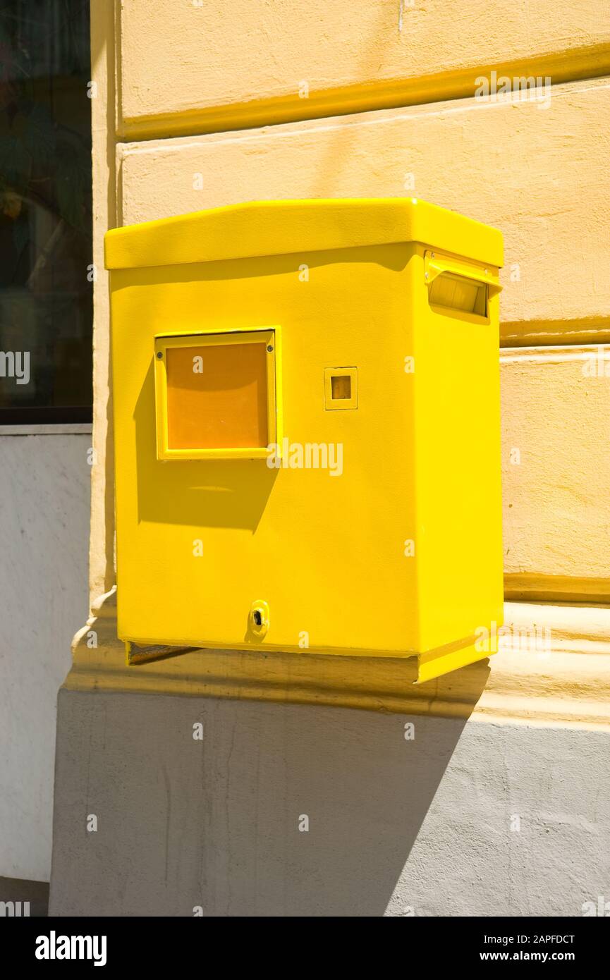 Briefkasten Mail Box Stock Photo Alamy