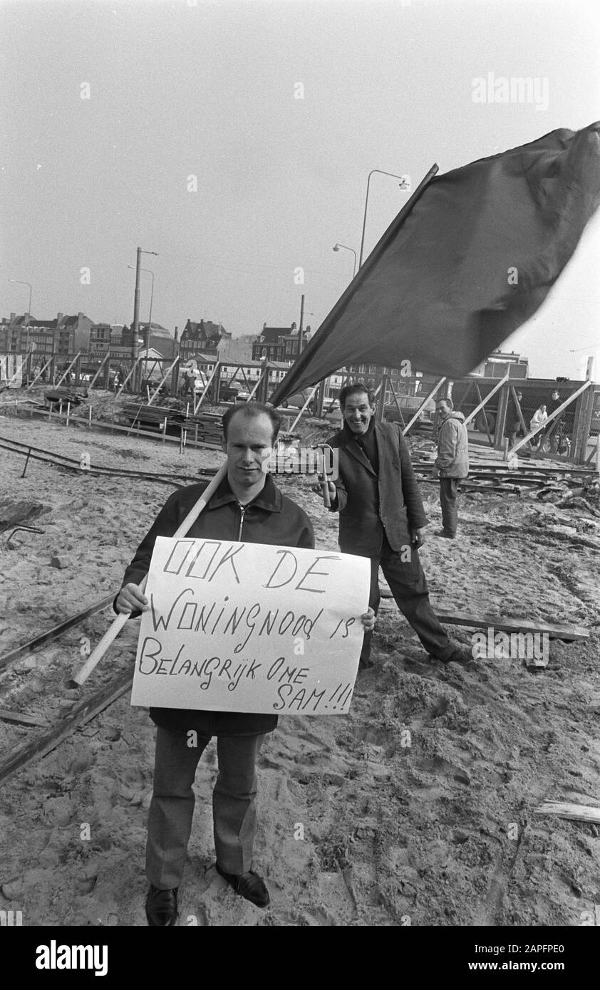 Mayor Samkalden strikes first post for Textile Trade Centre and University building demonstrant Date: March 20, 1969 Stock Photo