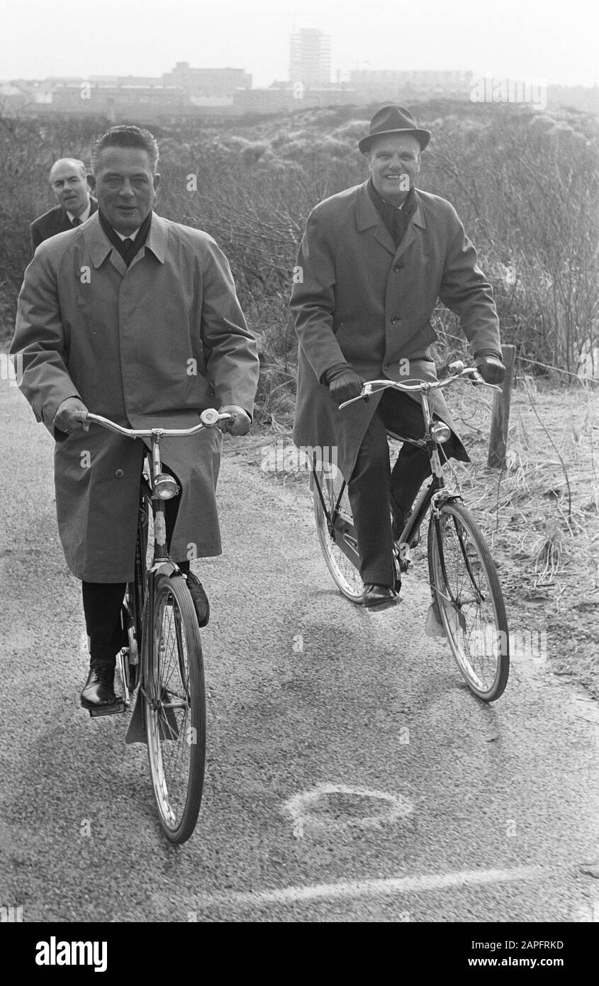 Burgemeester V.G.M. Marijnen van den Haag is driving new cycling route on  the West side of The Hague mayor Marijnen (l) and alderman mr. A.J.  Dankelman on the Date: April 3, 1969