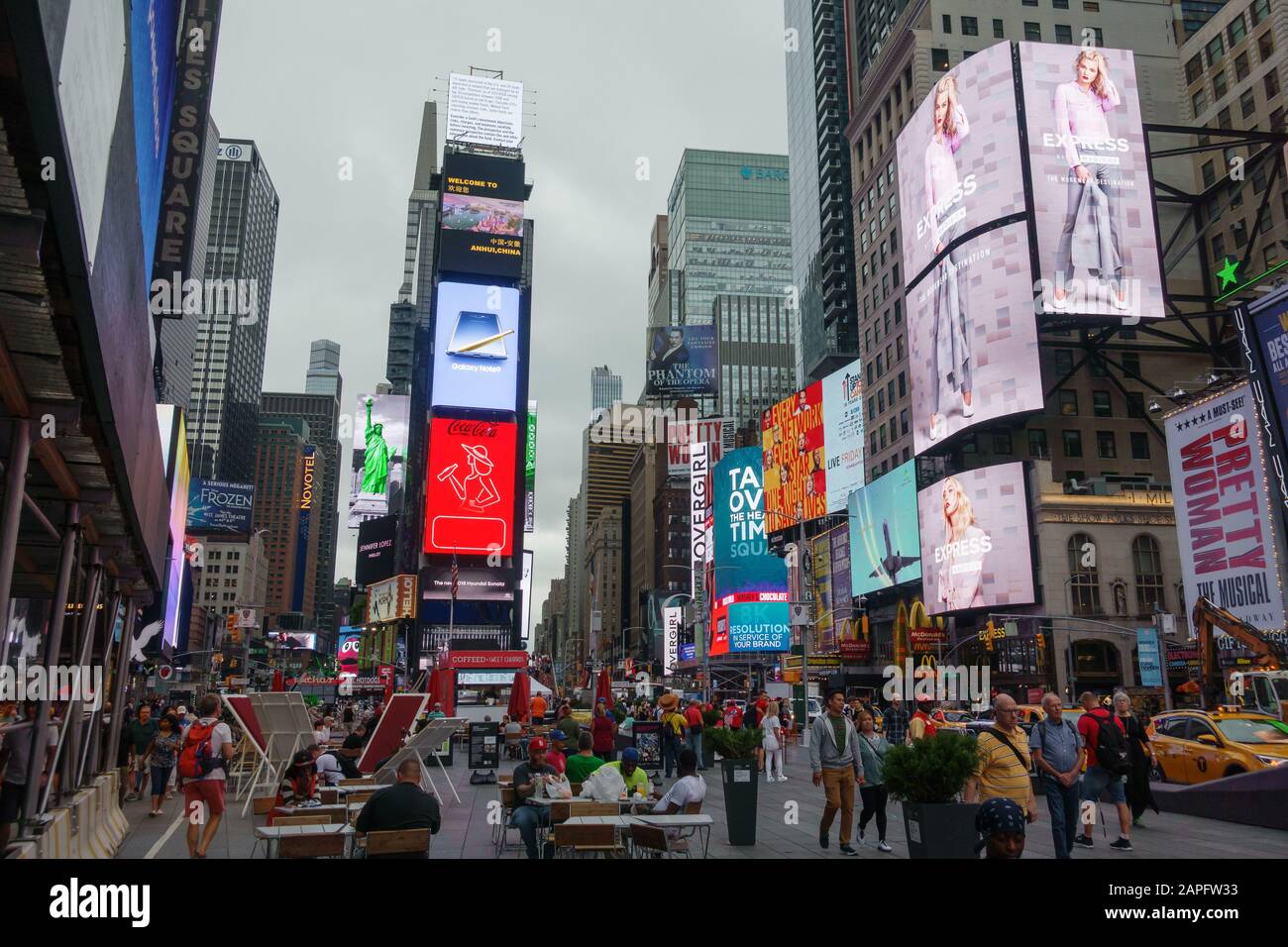 Timesquare advertisement hi-res stock photography and images - Alamy