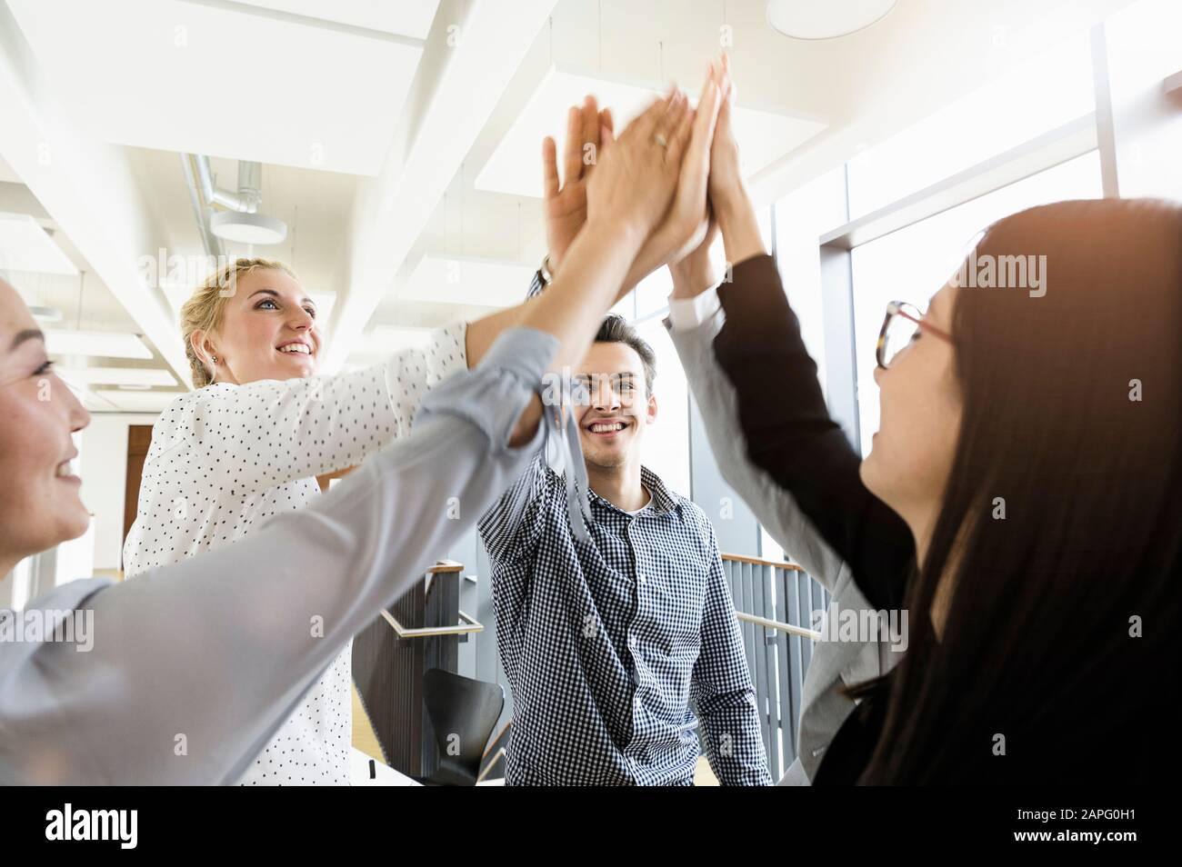 Colleagues working germany hires stock photography and images Alamy