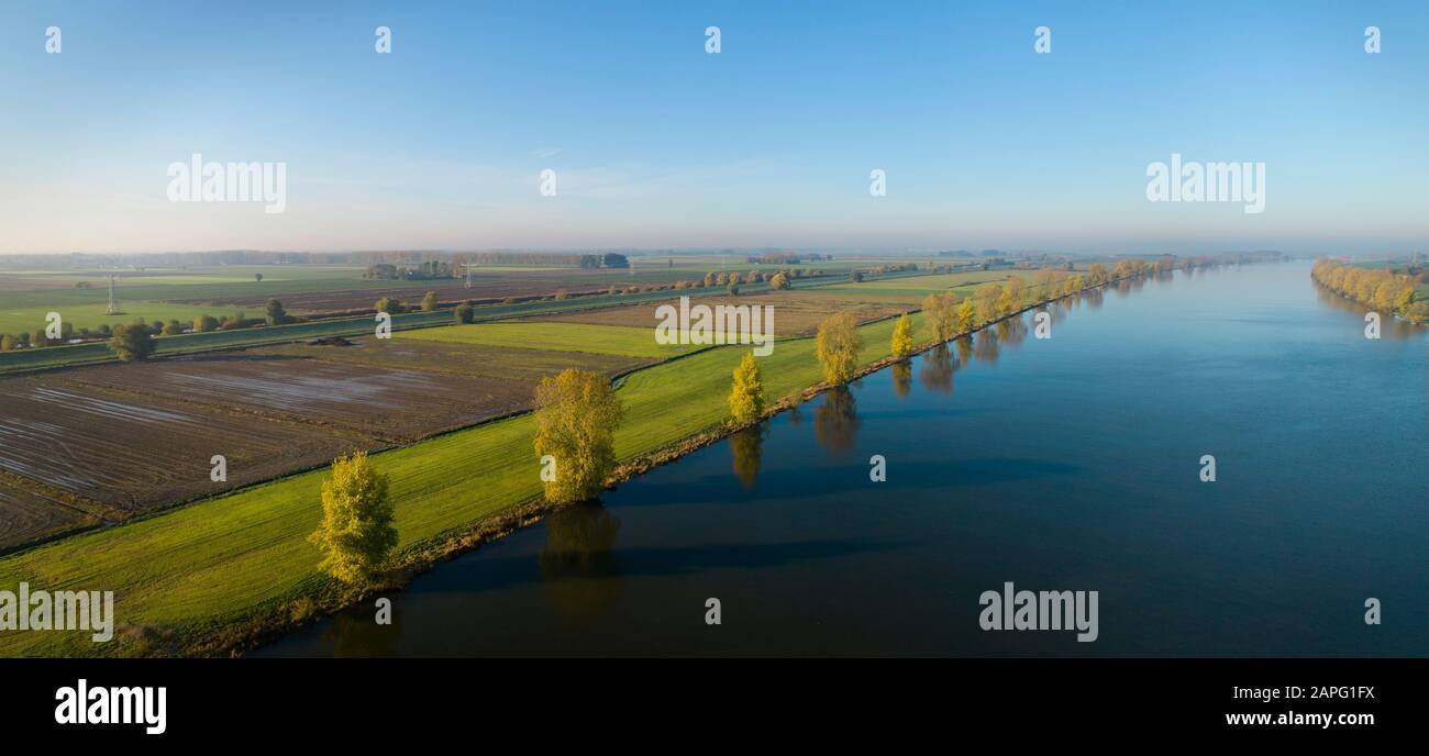 Overdiepse polder, protecting city and surrounding areas from high water, Sprang-Capelle, Noord-Brabant, Netherlands Stock Photo