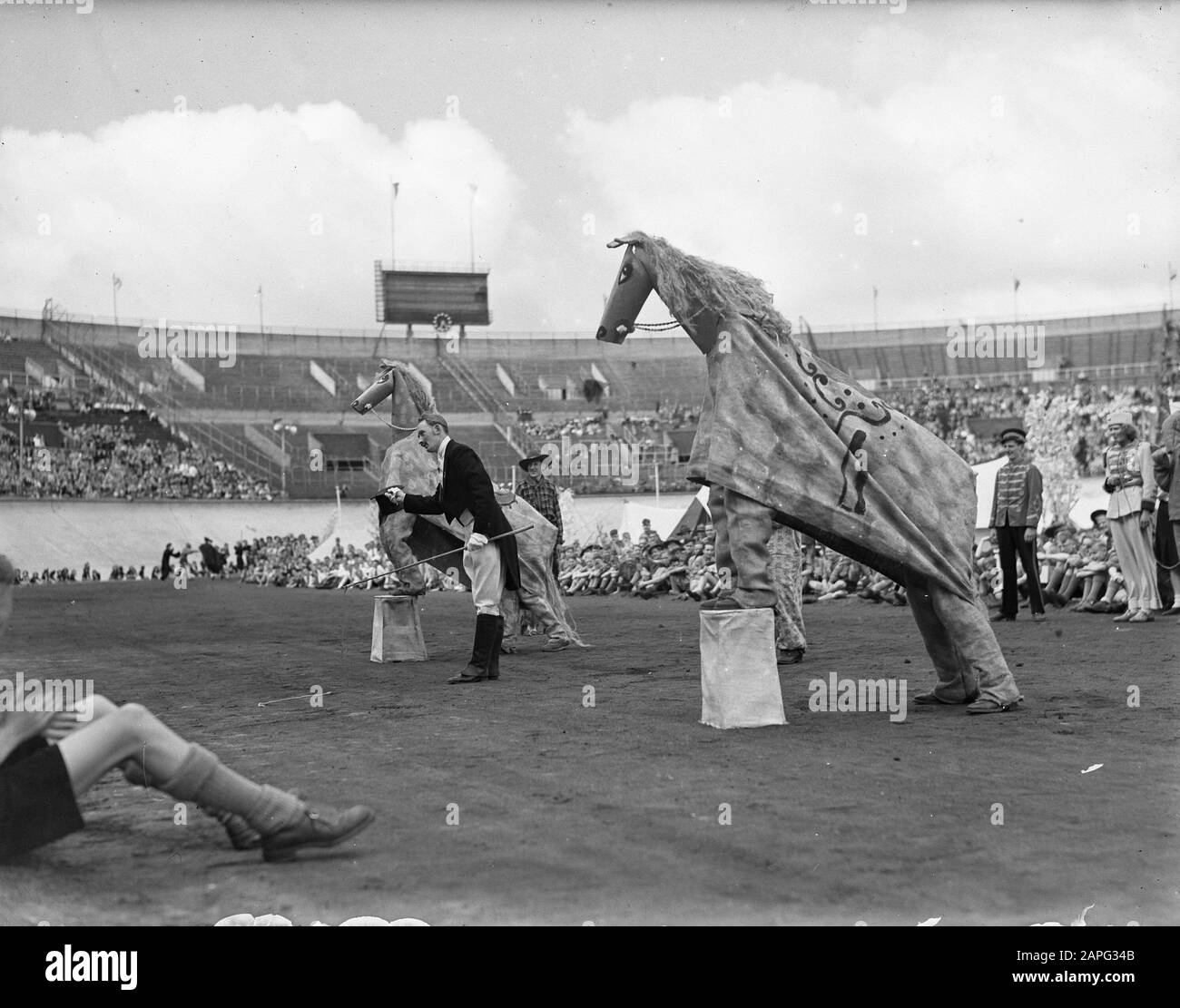 Youth Day. Circus Date: 10 July 1948 Location: Amsterdam Keywords ...