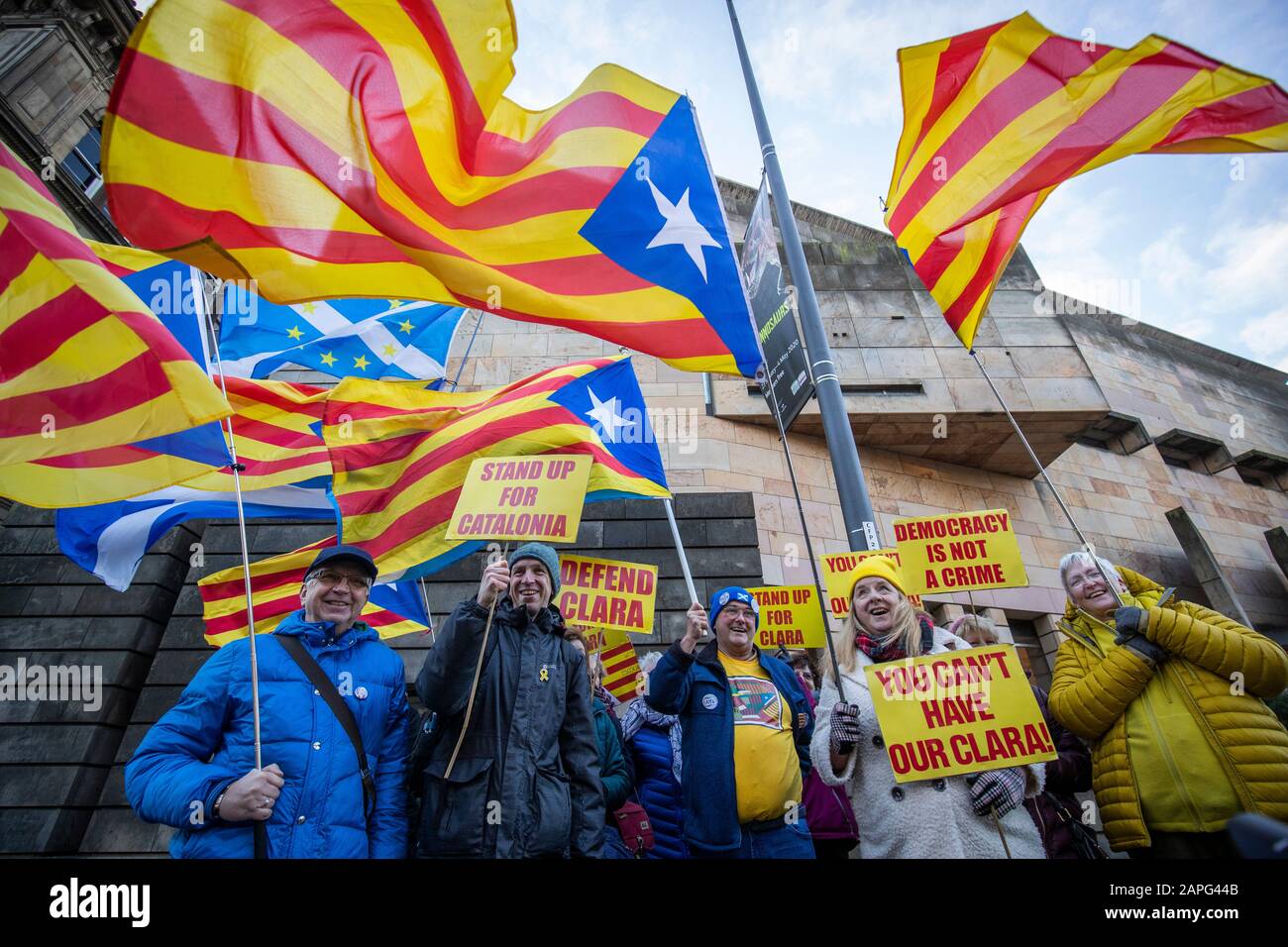 Catalan independence supporters outside Edinburgh Sheriff Court, Edinburgh, where former Catalan politician and University of St Andrews professor Clara Ponsati is attending for an extradition hearing on the charge of sedition. Stock Photo