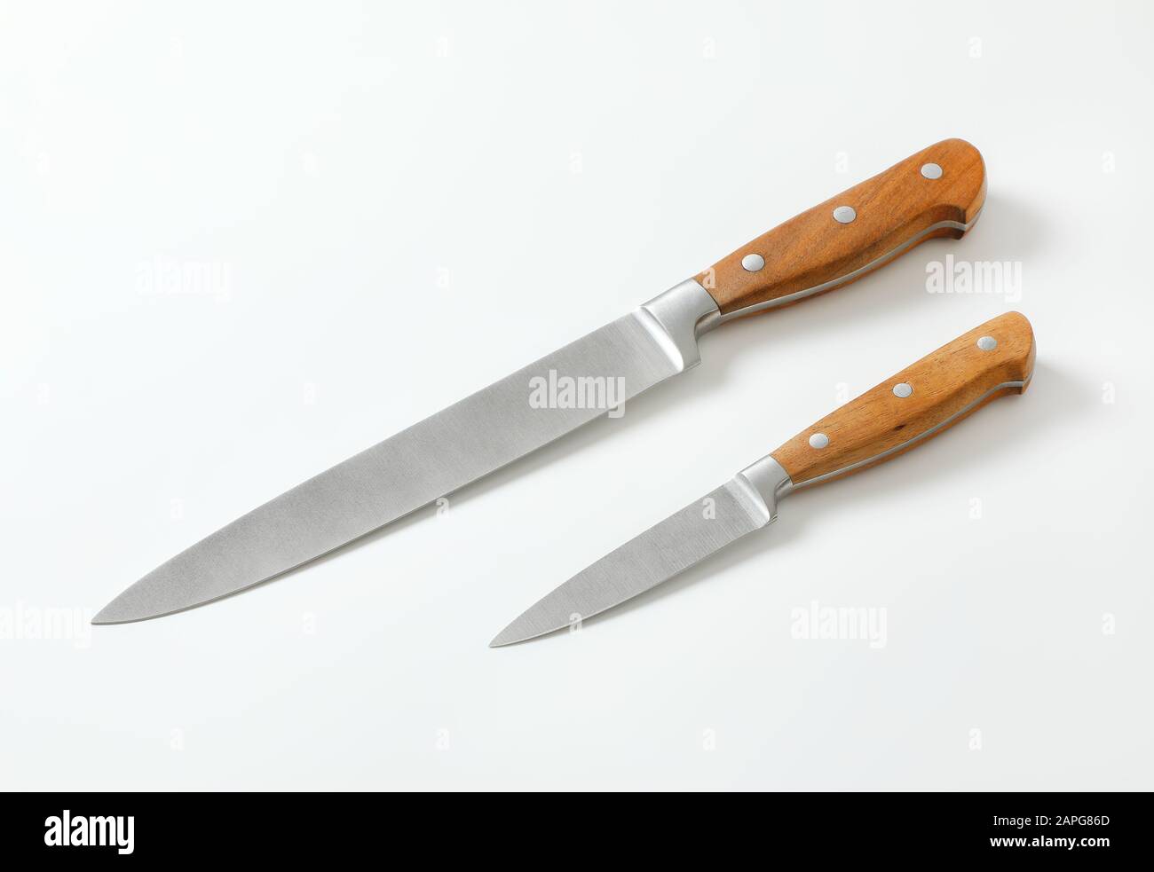 Set of two sharp pointed tip kitchen knives (Utility knife and Paring