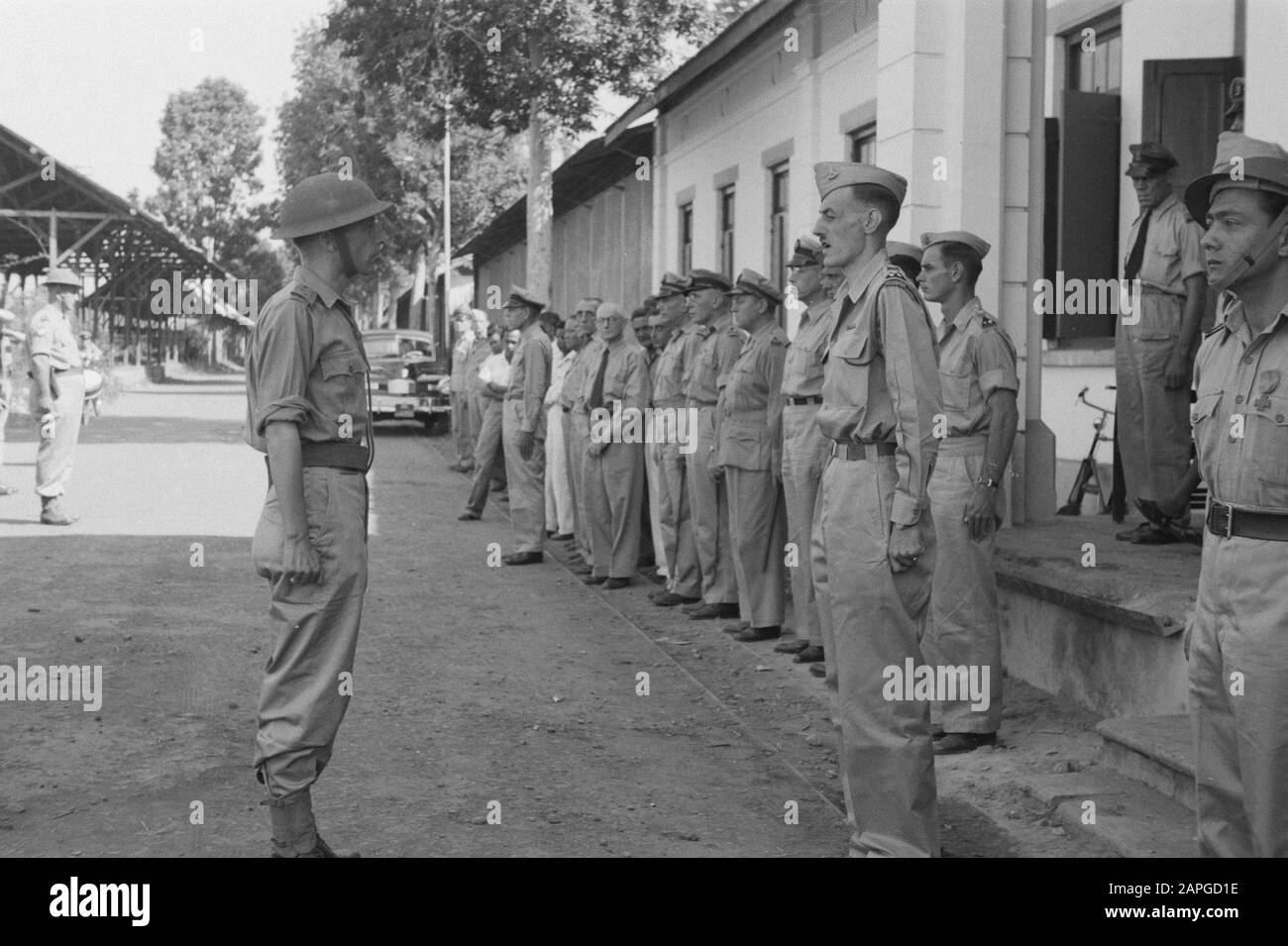 Award Sergeant J. Muller and Corporal M.J.B. Baggerman at Bandoeng Description: Collection Photo Collection Service for Army Contacts Indonesia, photon number 265-2-5 Date: July 1947 Location: Bandung, Indonesia, Dutch East Indies Stock Photo