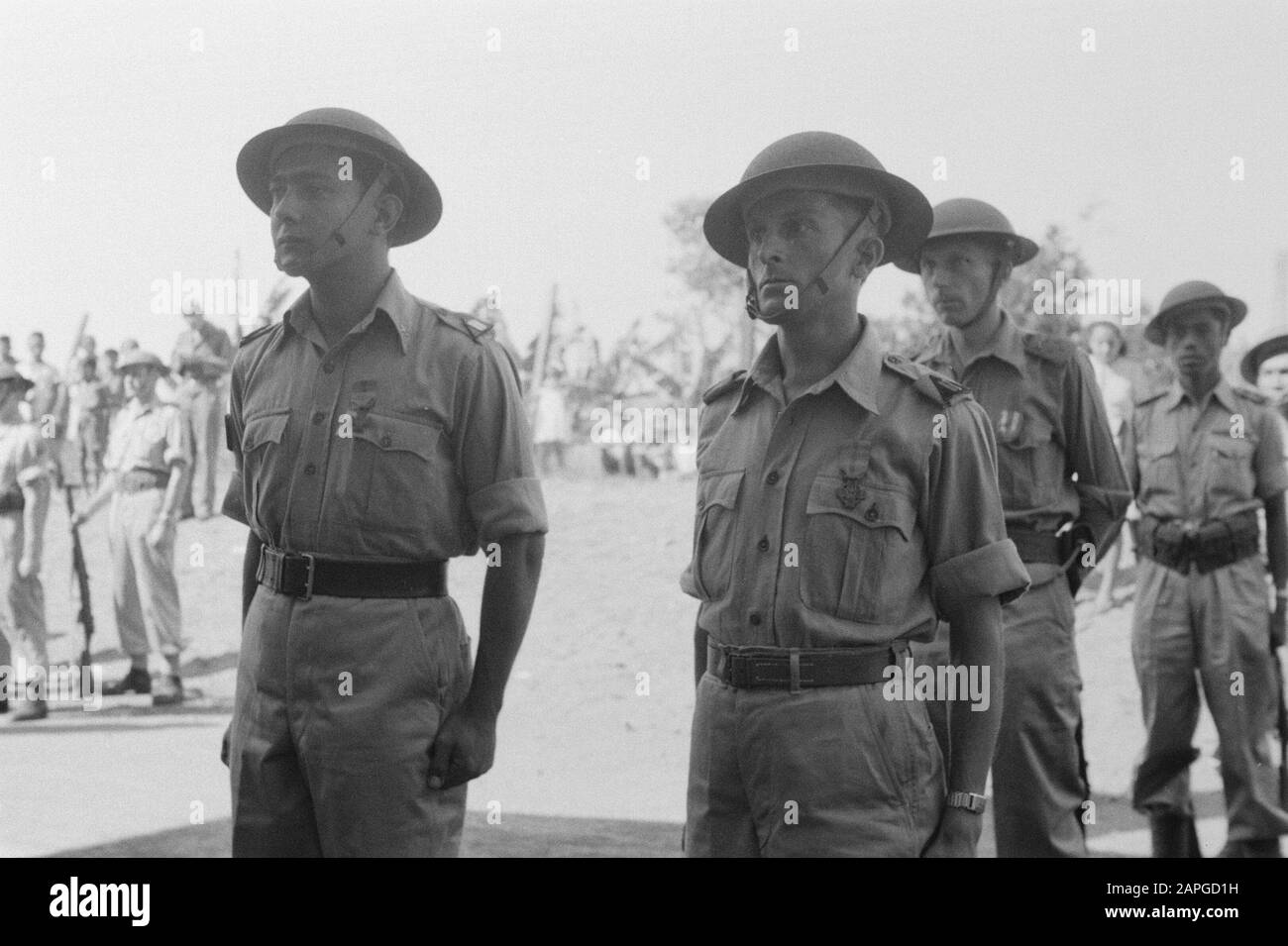 Award Sergeant J. Muller and Corporal M.J.B. Baggerman at Bandoeng Description: Collection Photo Collection Service for Army Contacts Indonesia, photon number 265-2-4 Date: July 1947 Location: Bandung, Indonesia, Dutch East Indies Stock Photo