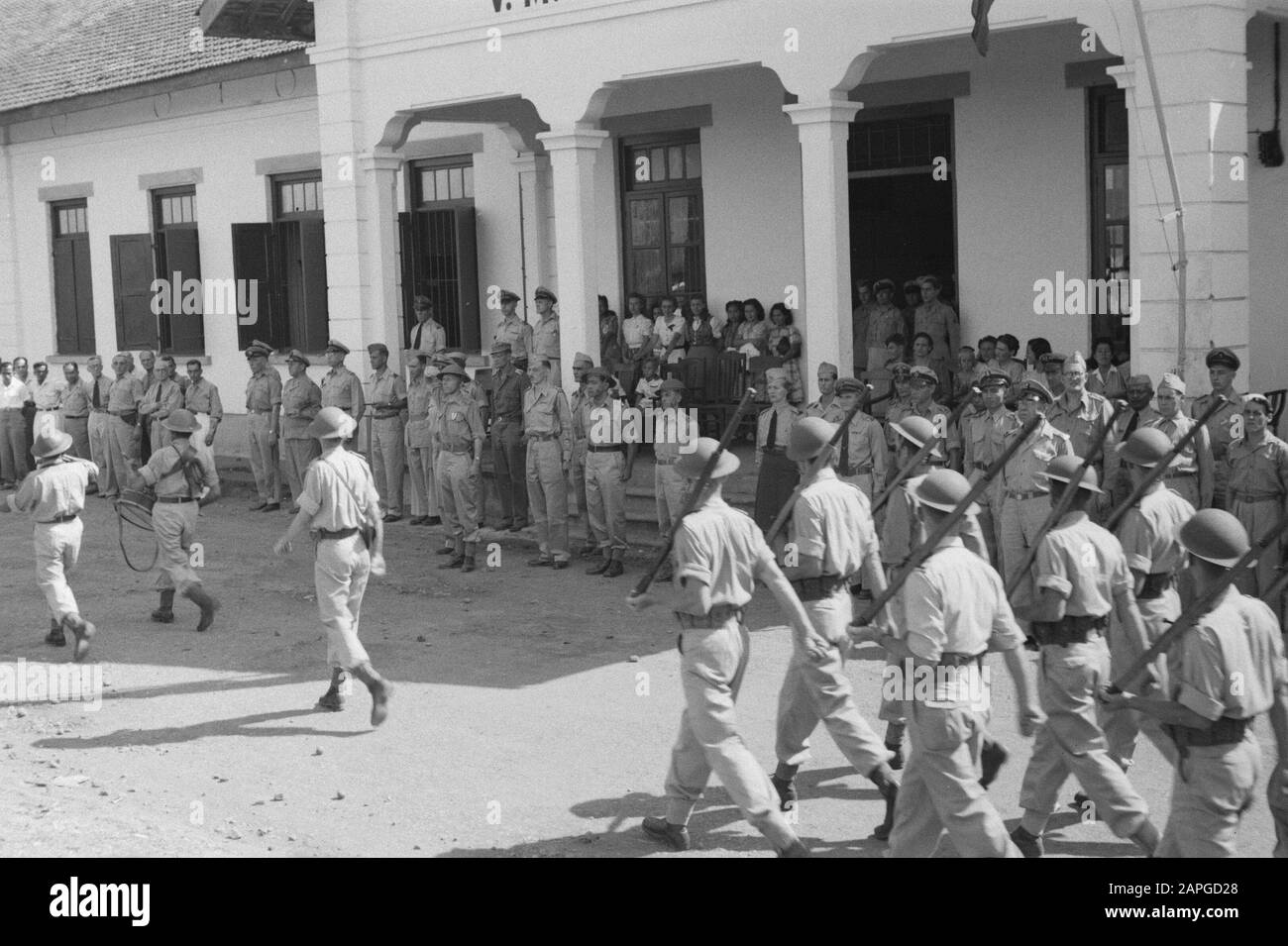 Award Sergeant J. Muller and Corporal M.J.B. Baggerman at Bandoeng Description: Collection Photo Collection Service for Army Contacts Indonesia, photon number 265-2-6 Date: July 1947 Location: Bandung, Indonesia, Dutch East Indies Stock Photo