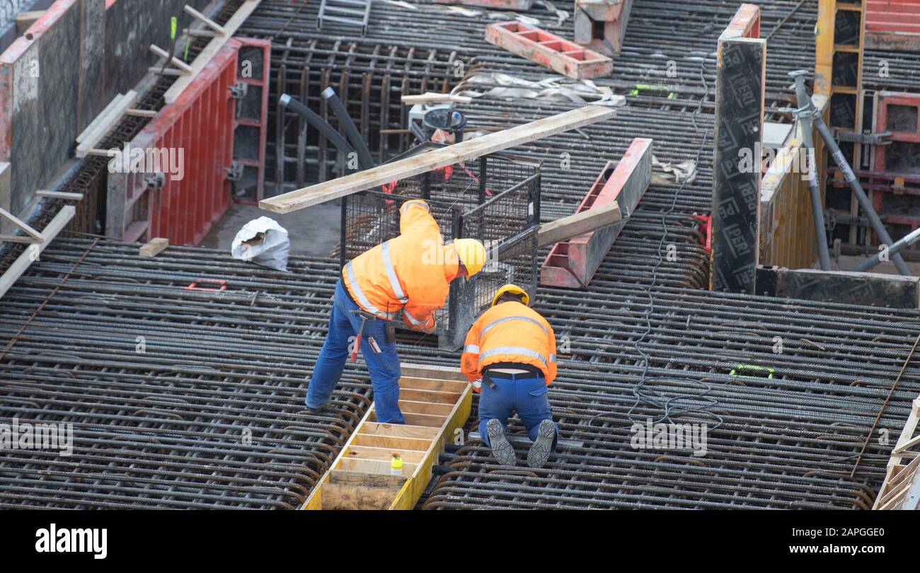 Stuttgart, Germany. 21st Jan, 2020. Workers are working on the construction site of the Stuttgart 21 railway project on the new platforms of the underground station. Credit: Sebastian Gollnow/dpa/Alamy Live News Stock Photo