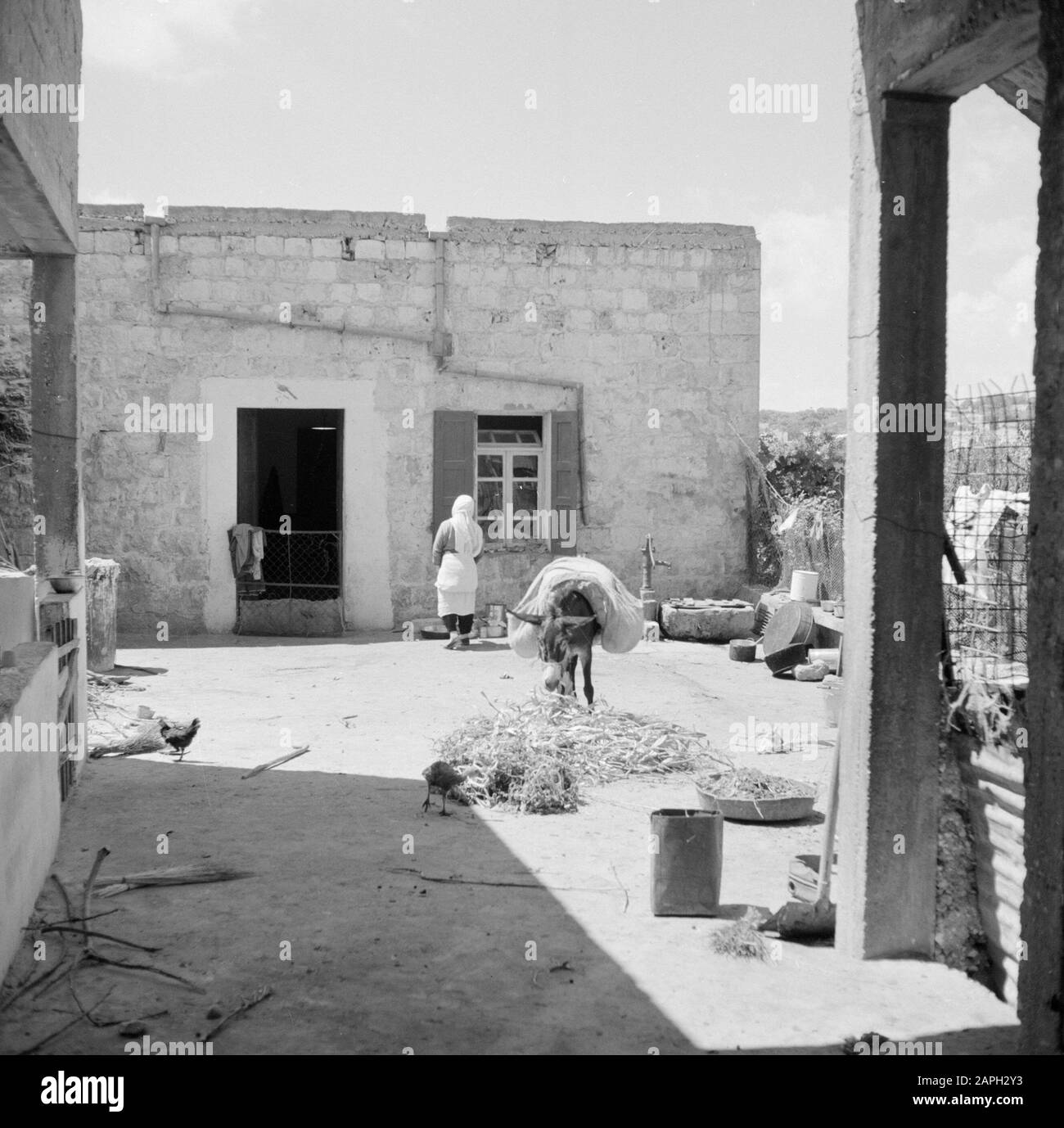 Karmel square hi-res stock photography and images - Alamy