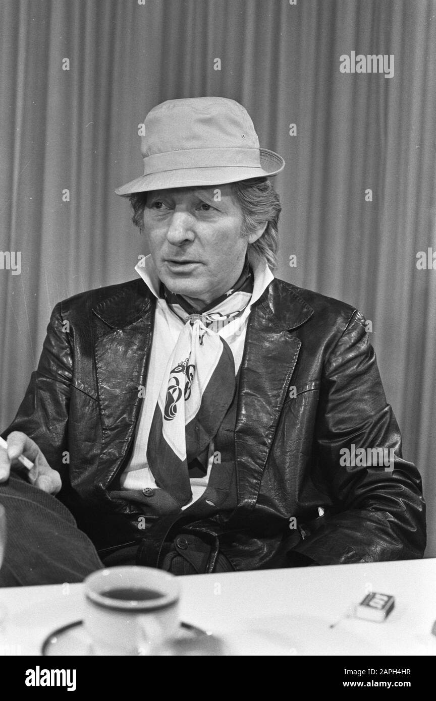 did danny kaye smoke cigarettes Actor-comedian seated in chair smoking pipe during interview about UNICEF in Los Angeles, Calif., 1965  Calisphere Danny Kaye
