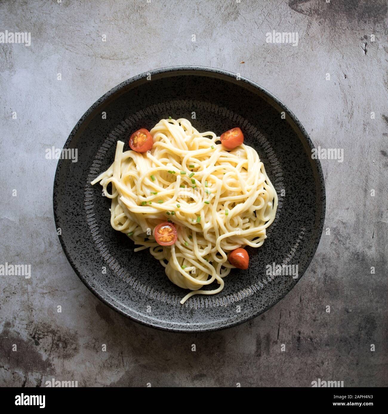 Lemon Garlic Alfredo Pasta Stock Photo Alamy