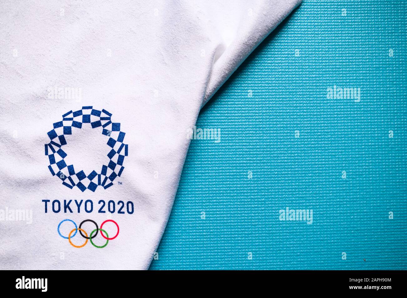 TOKYO, JAPAN, JANUARY. 20. 2020:Logo of the XXXII Summer Olympics games 2020 on white background, blue edit space, olympic template Stock Photo