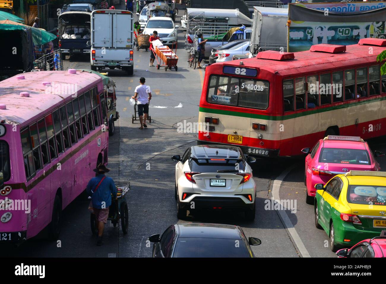 Buses in bangkok hi-res stock photography and images - Alamy