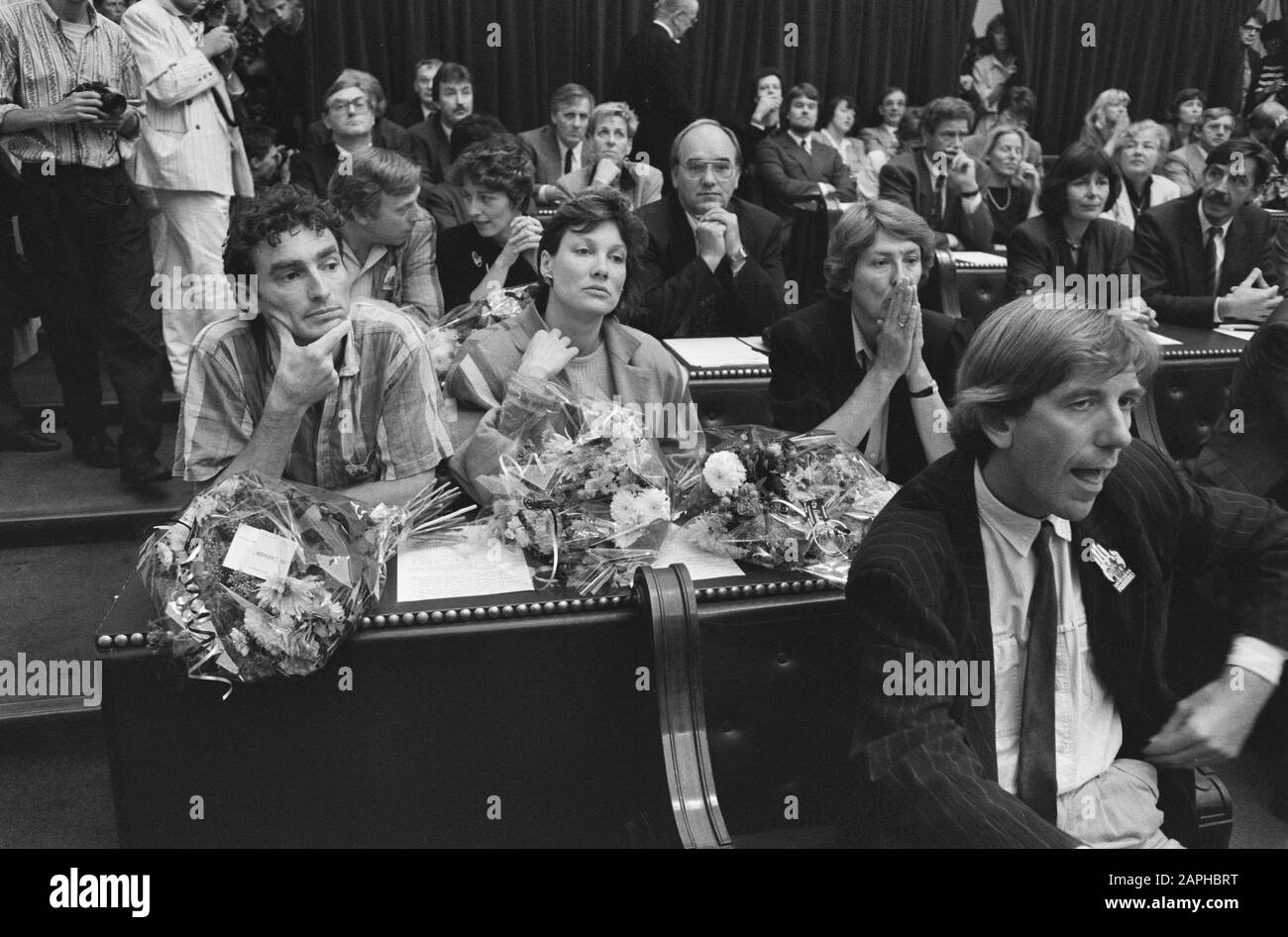 Installation MPs after the elections Description: The fraction of GreenLeft Annotation: Andree van Es, Ria Bekkers (with flowers). Vooraan Peter Lankhorst Date: 14 september 1989 Location: Den Haag, Zuid-Holland Keywords: installations, MPs, political Stock Photo
