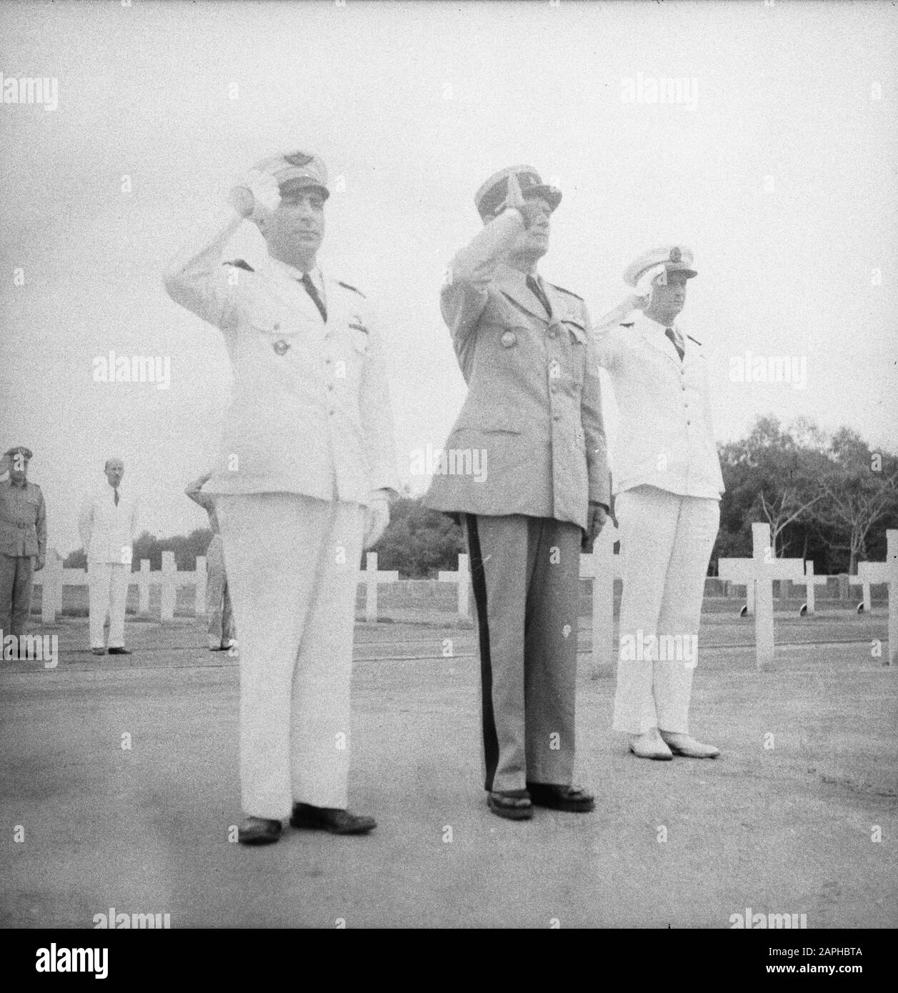 Wreath Legging Honorary Antjol by French Military Mission Description: The  French Deputy Consul in Batavia, Mr. C. Alby and col. V. Morizon, lt. col.  P. Faure and cap. the corvette C. Gerard
