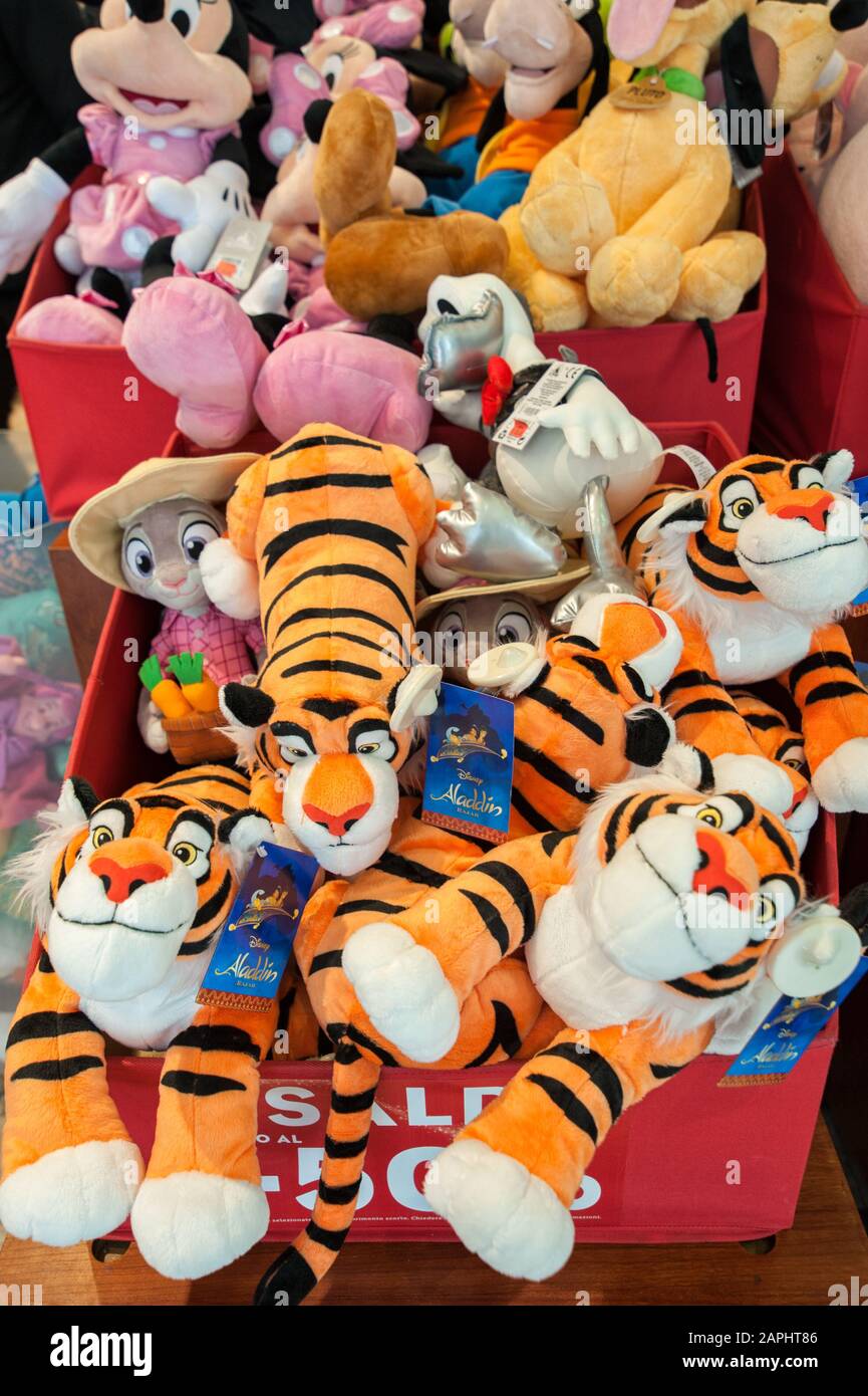 Florence, Italy - 2020, Jan 19: Rajah tiger pluche and other Disney  characters in a box. Rajah is a minor character in Disney's film, Aladdin  Stock Photo - Alamy