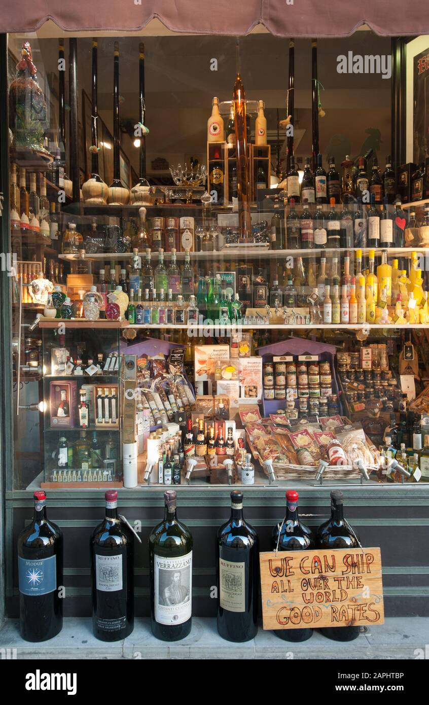 Alcoholic drink size hires stock photography and images Alamy