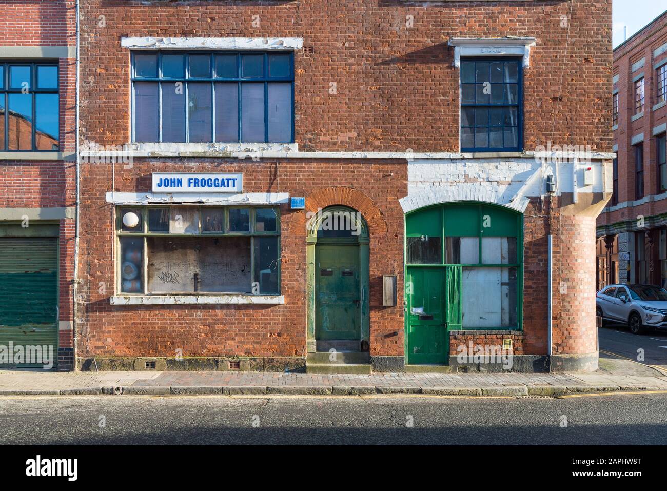 Derelict former John Froggatt premises in Vittoria Street in Birmingham's Jewellery Quarter, Hockley, Birmingham, UK Stock Photo