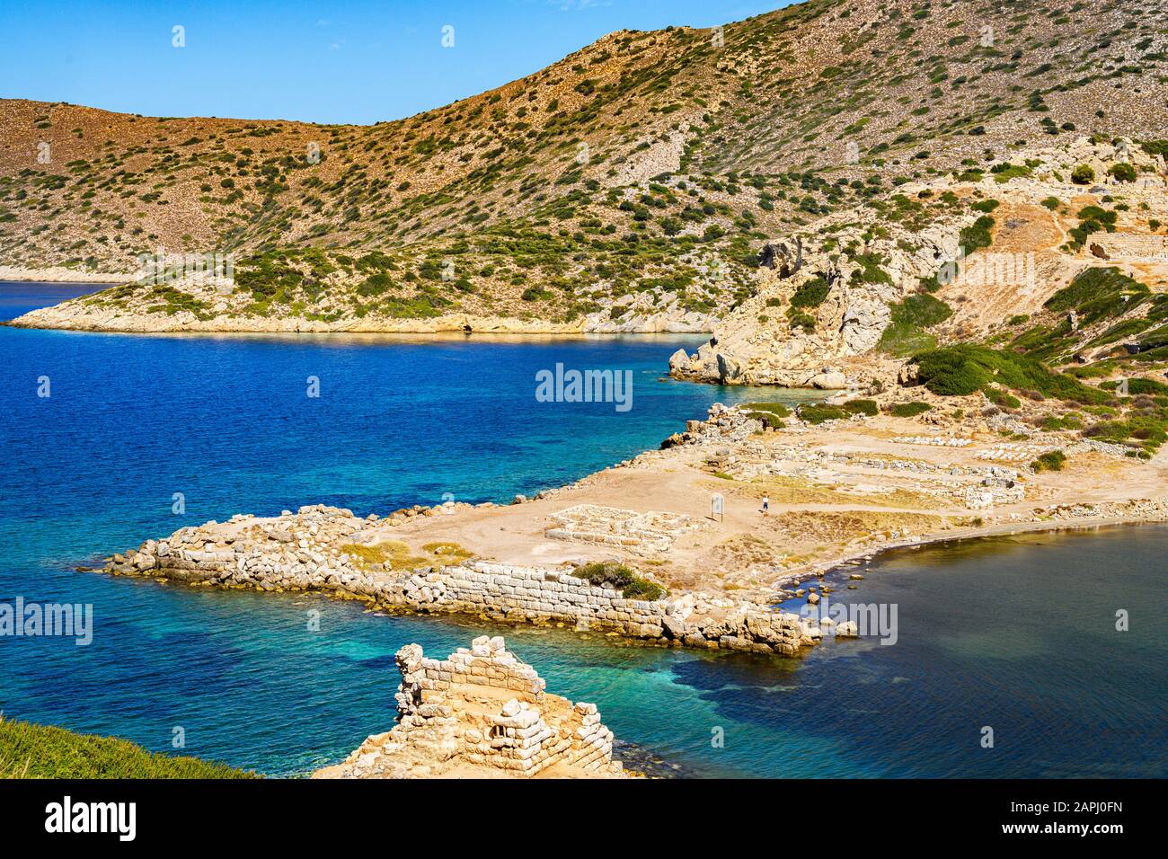 Asien Turkei Provinz Mugla Resadiye Halbinsel Datca Halbinsel Knidos Eine Antike Hafenstadt In Karien Blick Auf Die Ausgrabung Und Die Einfahr Stock Photo Alamy