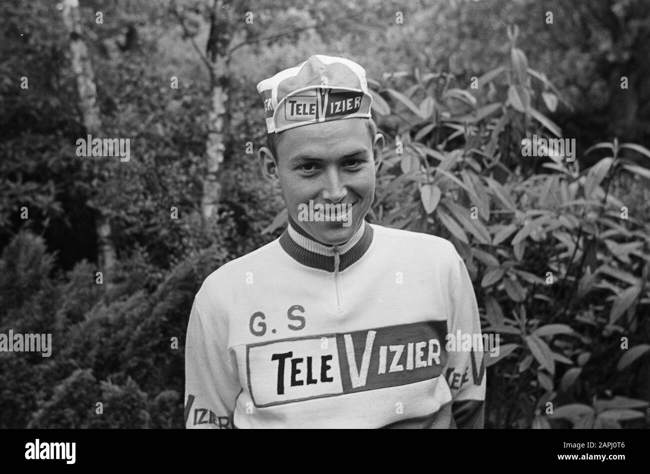 De Televizierteam nr. 19, 20 Gerben Karstens, nr. 21, Huub Harings Date:  June 16, 1965 Keywords: cyclists Personal name: Gerben Karstens Stock Photo  - Alamy