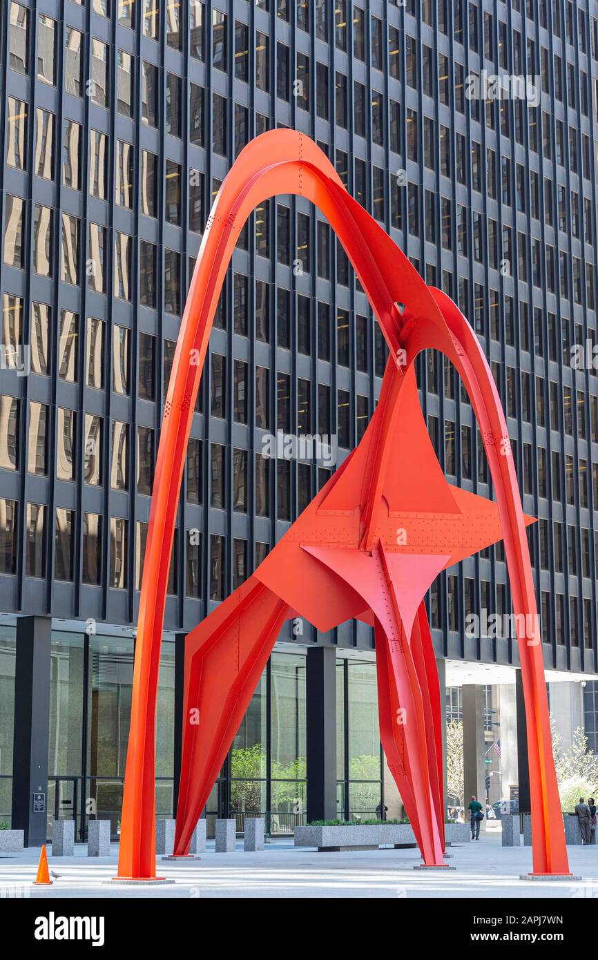 Alexander Calder's Flamingo sculpture, Federal Plaza, Chicago, Illinois,  USA Stock Photo - Alamy