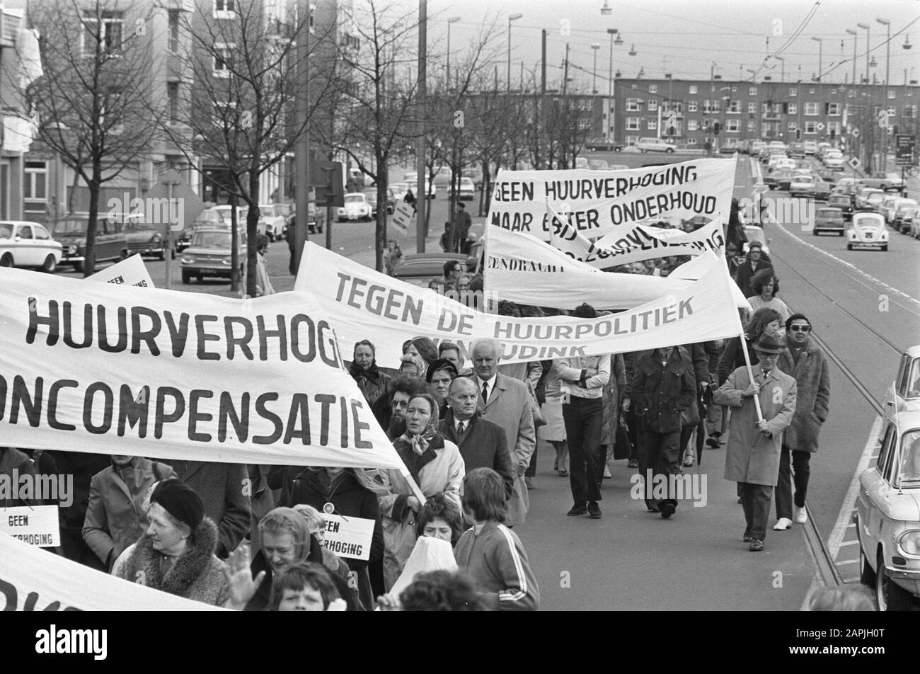 Demonstration in Amsterdam against housing policy and rental harmonization Date: April 15, 1972 Location: Amsterdam, Noord-Holland Keywords: demonstrations, banners Stock Photo