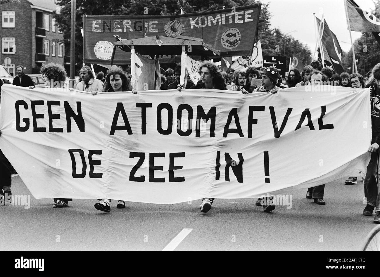 Nuclear waste dumping hires stock photography and images Alamy