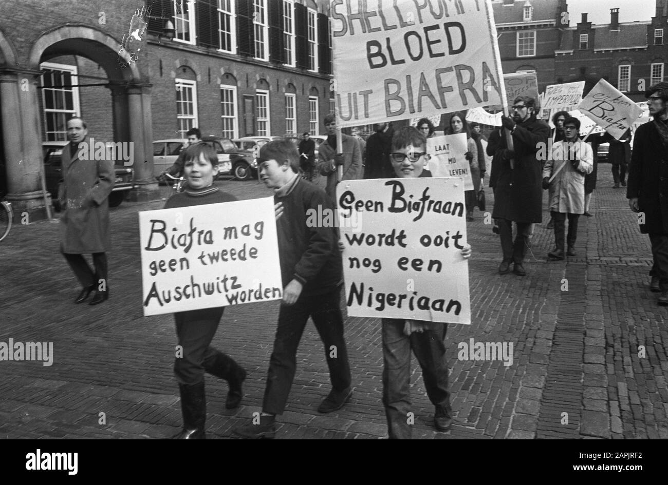 Demonstration for Biafra at Binnenhof Den Haag demonstrant Date: February 25, 1969 Location: Binnenhof, The Hague, Zuid-Holland Keywords: demonstrations Stock Photo