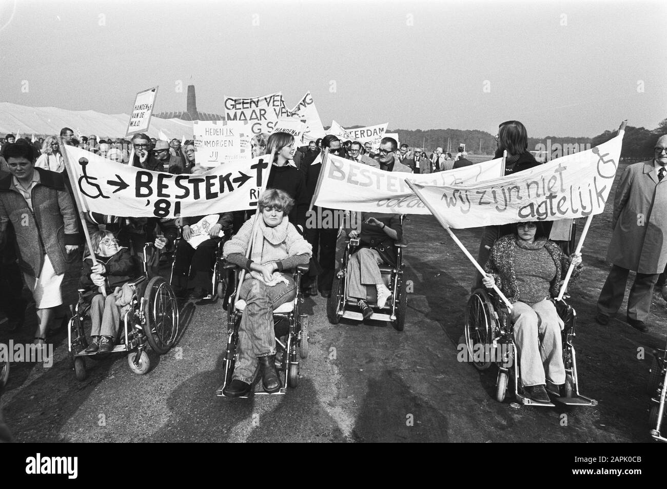 The Hague, demonstration people with social benefits against austerity Cutlery 81; number of disabled people during demonstration Date: October 3, 1978 Location: The Hague, Zuid-Holland Keywords: SUMMARY, INVALIDES, demonstrations Stock Photo