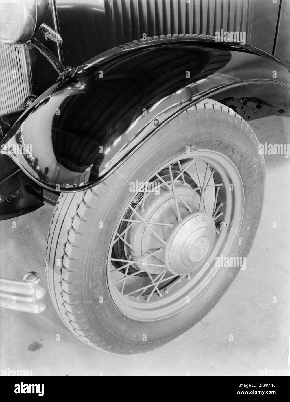 Ford - Netherlands Description: Detail of a Ford car. Spaakwiel, tyre and  mudguard Date: January 1, 1932 Location: Rotterdam, Zuid-Holland Keywords:  cars, advertising, wheels Personal name: Ford Stock Photo - Alamy
