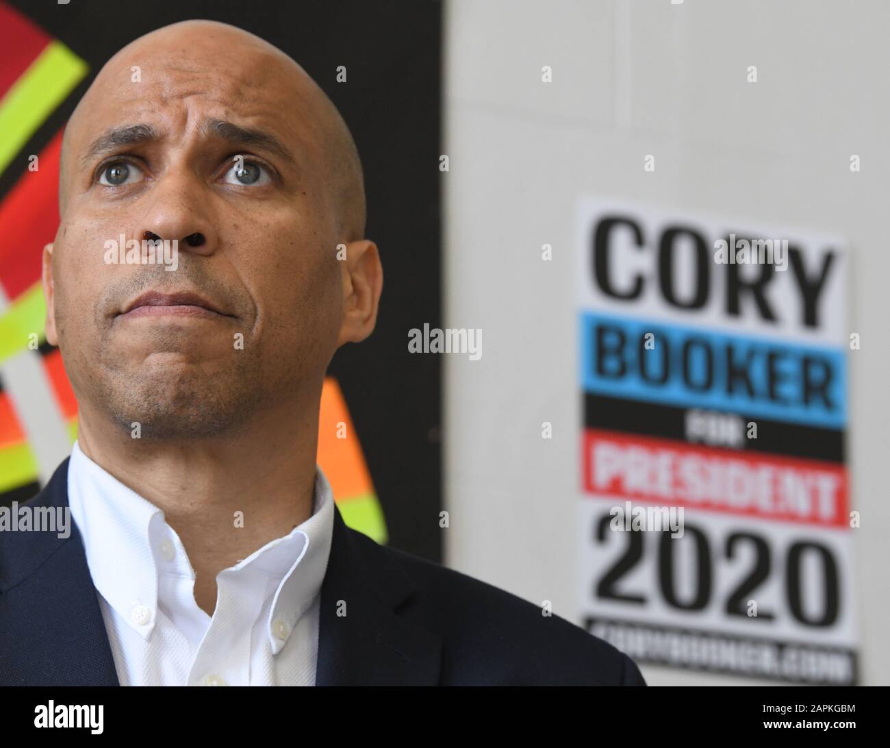 Milwaukee, Wisconsin, USA. 23rd Apr, 2019. New Jersey Sen. CORY BOOKER, a candidate for the 2020 Democratic presidential nomination, is introduced before he leads a discussion about gun violence at the Coffee Makes You Black coffee shop. Credit: Mark Hertzberg/ZUMA Wire/Alamy Live News Stock Photo