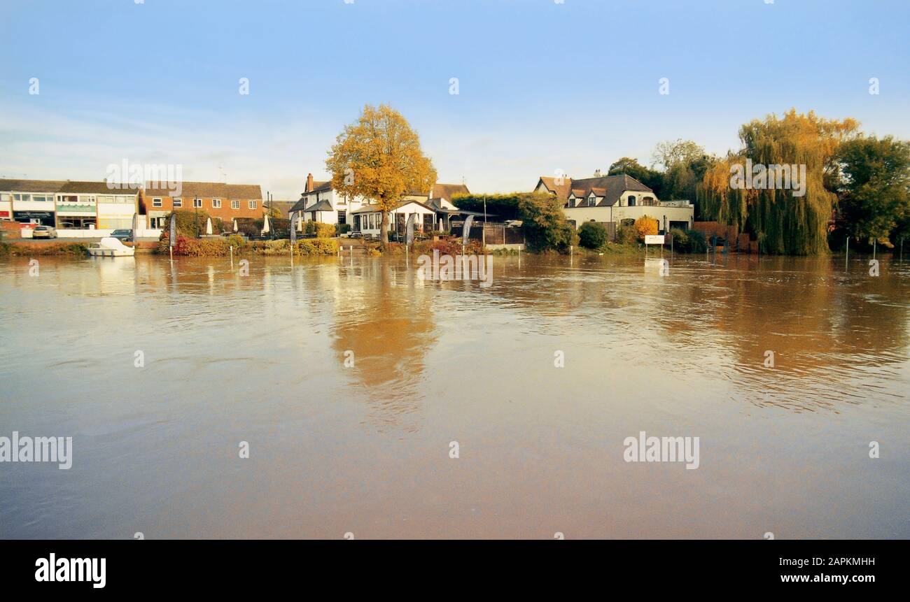 river avon bidford on avon Stock Photo Alamy
